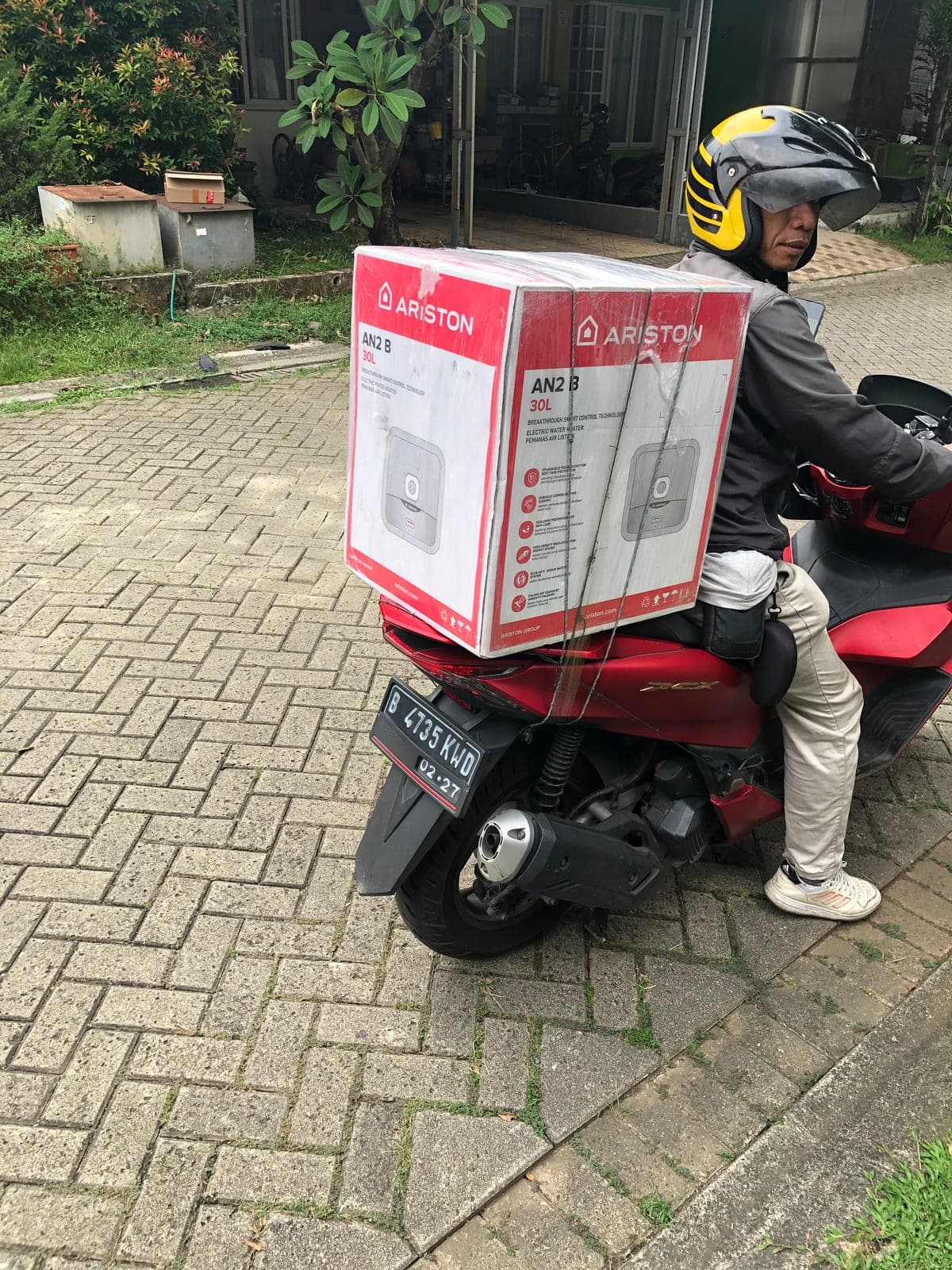 Dokumentasi service produk Ariston 01
